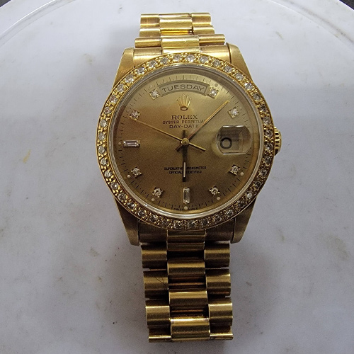 勞力士 (Rolex) Day-Date 系列的 18K 金男錶