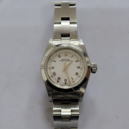 勞力士（Rolex）蠔式恆動（Oyster Perpetual）系列的女裝腕錶