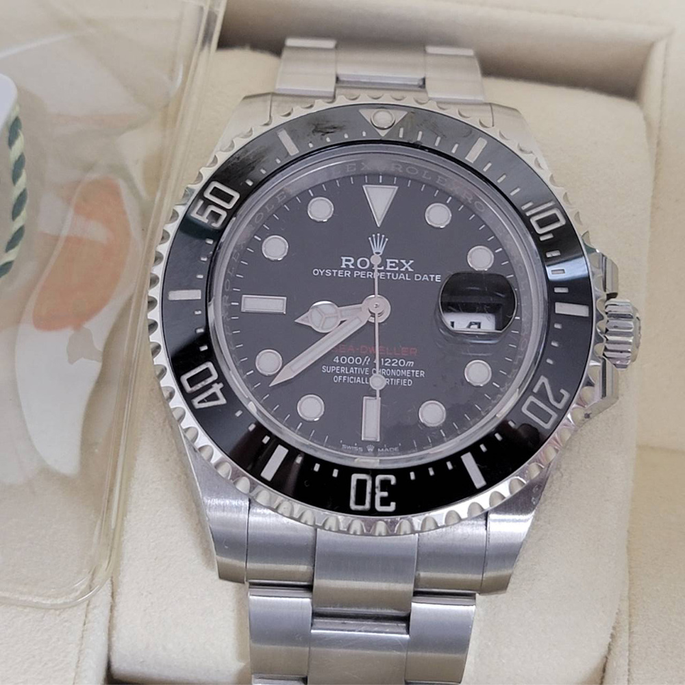 ROLEX 勞力士126600 Sea-Dweller