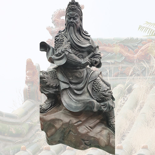黑檀木精雕而成的關聖帝君（關公）神像
