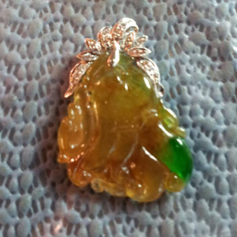 冰種黃加綠翡翠