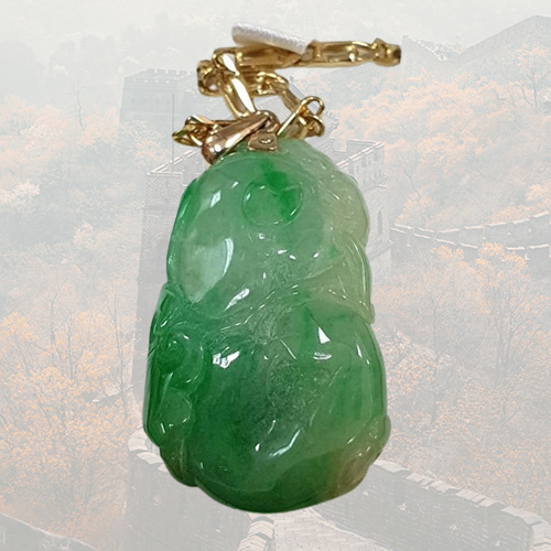 精雕翡翠吊墜