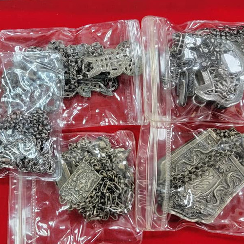 銀製項鍊吊牌